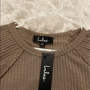 Brown Lulus balloon sleeve sweater